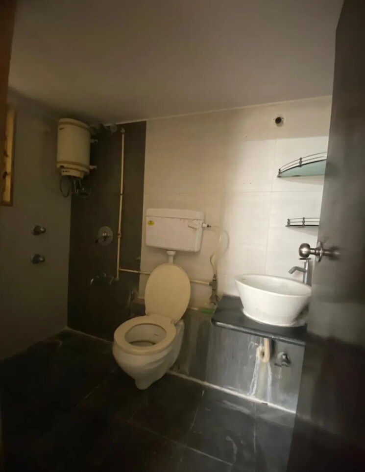 Bathroom, runwal-garden-city 3 Bedroom 875 Sq.Ft. Apartment In Balkum Pada Thane 9048460