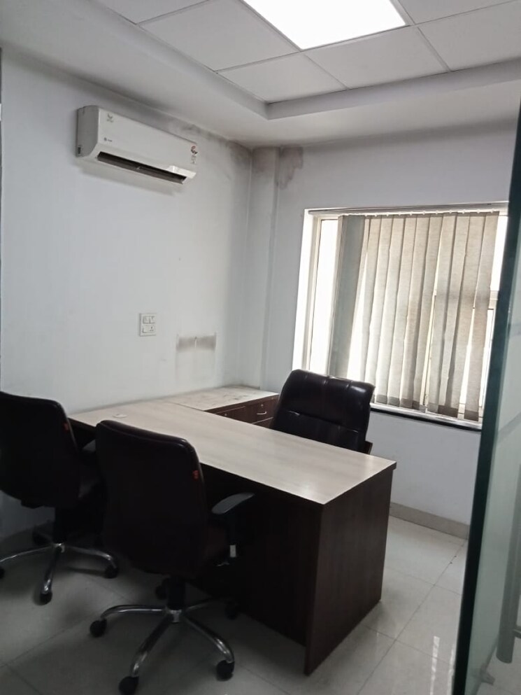 Team Area, sector 6 Commercial Office Space in IT/SEZ 2000 Sq.Ft. In Sector 6 Noida 9048465