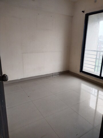 Room in 1 BHK Apartment at Aashiyana Avenue CHS, Karanjade – for Rent