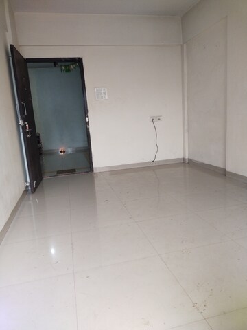 Room in 1 BHK Apartment at Aashiyana Avenue CHS, Karanjade – for Rent
