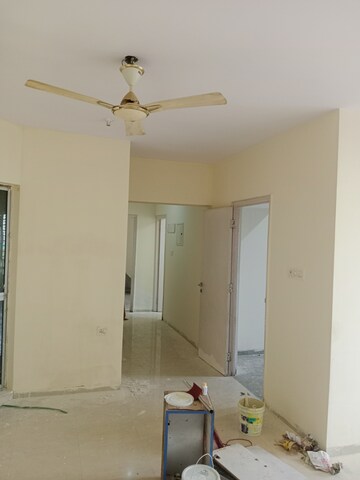 Room in 2.5 BHK Apartment at Siddhanchal CHS, Pawar Nagar – for Rent