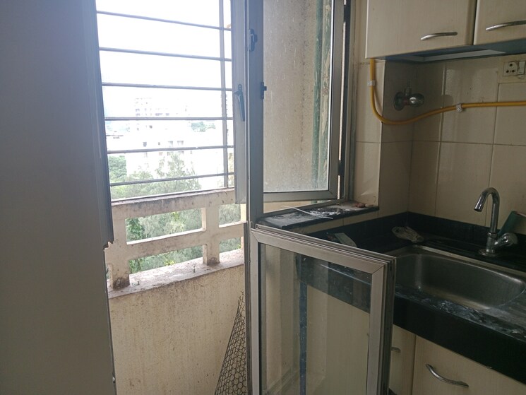 Kitchen, siddhanchal-chs 2.5 Bedroom 1100 Sq.Ft. Apartment In Pawar Nagar Thane 9048485