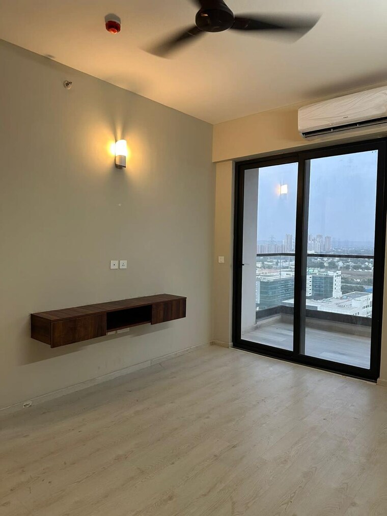 Room, m3m-skywalk 3.5 Bedroom 2074 Sq.Ft. Apartment In Sector 74 Gurgaon 9048495