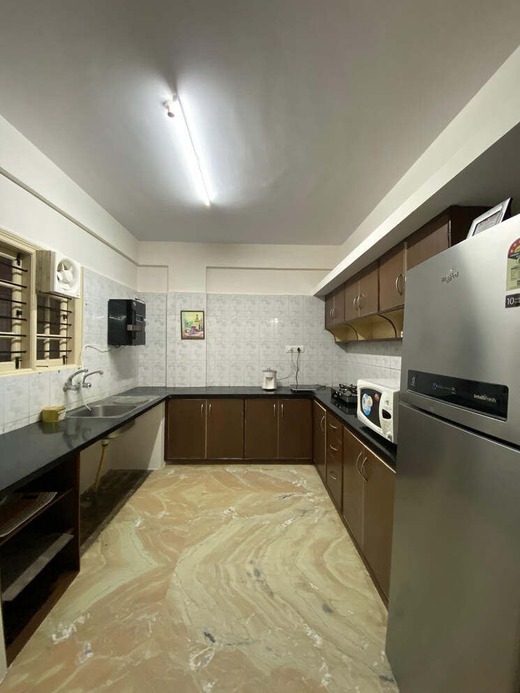 Kitchen, hoysala-commanders-galleria-i 3 Bedroom 1755 Sq.Ft. Apartment In Kodigehalli Bangalore 9048506