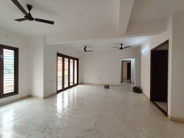 Room in  Pg at Thyagaraya Nagar – for Rent