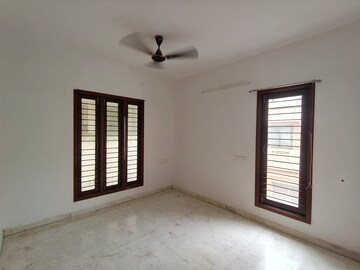 Room in  Pg at Thyagaraya Nagar – for Rent