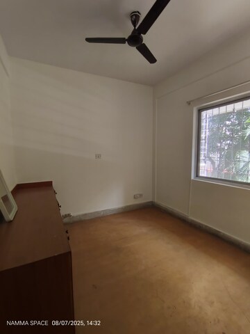 Room in 3 BHK Builder Floor at Koramangala – for Rent