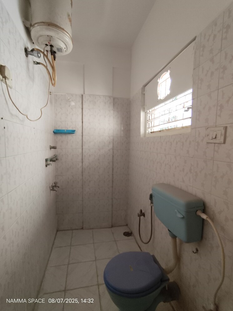 Bathroom, koramangala 3 Bedroom 1600 Sq.Ft. Builder Floor In Koramangala Bangalore 9048375