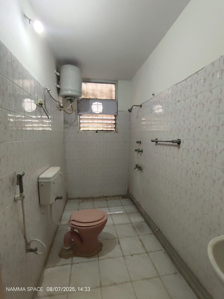 Bathroom, koramangala 3 Bedroom 1600 Sq.Ft. Builder Floor In Koramangala Bangalore 9048375