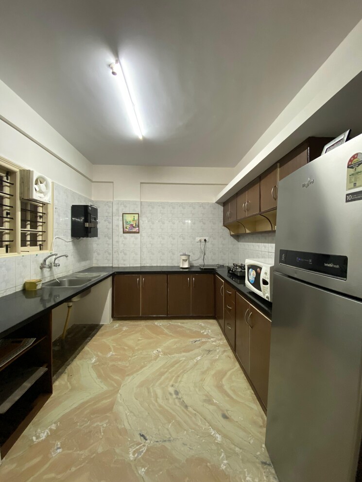 Kitchen, hoysala-commanders-galleria-i 3 Bedroom 1760 Sq.Ft. Apartment In Kodigehalli Bangalore 9048609