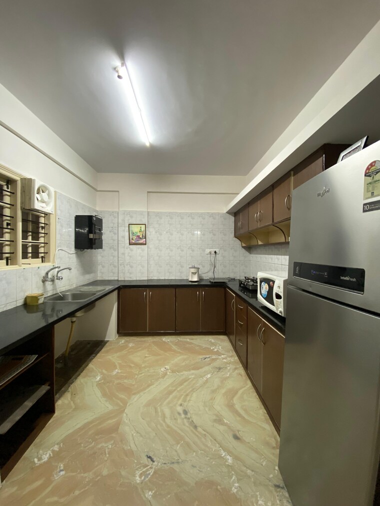 Kitchen, hoysala-commanders-galleria-i 3 Bedroom 1760 Sq.Ft. Apartment In Kodigehalli Bangalore 9048609