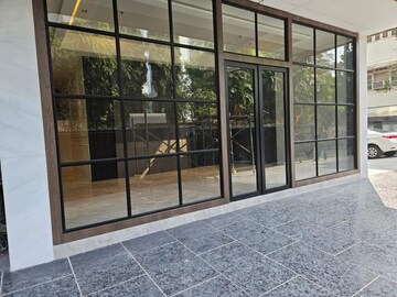Parking in 4 BHK Apartment at Pebbles Marina, Santacruz West – for Rent