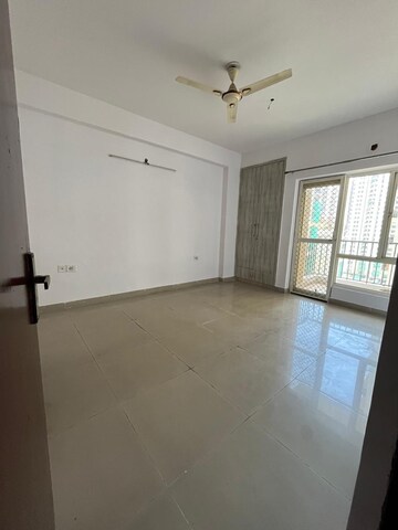 Room in 2 BHK Apartment at Nirala Aspire, Sector 16 Greater Noida – for Sale