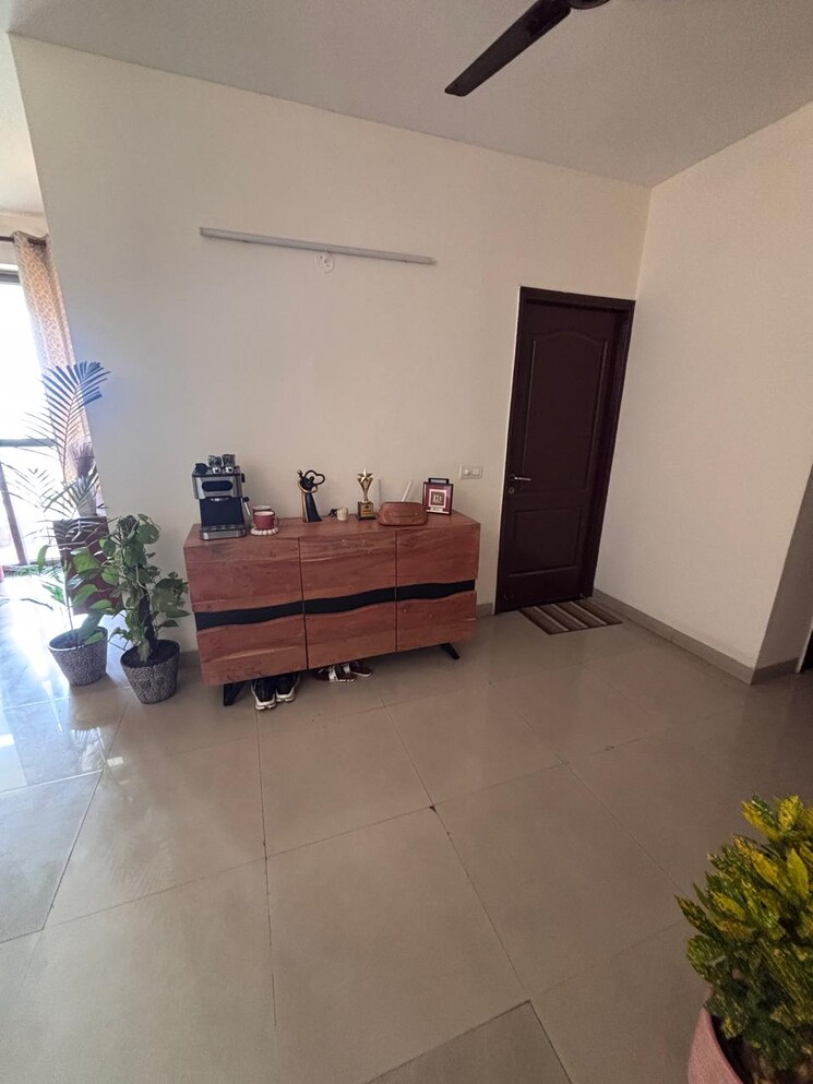 Room, ardee-city-the-residency 3.5 Bedroom 2450 Sq.Ft. Apartment In Sector 52 Gurgaon 9048590