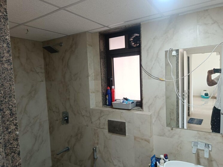 Bathroom, kanakia-silicon-valley 3 Bedroom 986 Sq.Ft. Apartment In Powai Mumbai 9048635