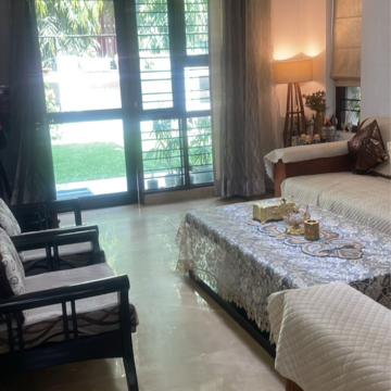 Living Room in 2.5 BHK Villa at Sector 21 – for Rent