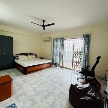 Master Bedroom in 3 BHK Apartment at Motideep Apartment, Dasar – for Sale