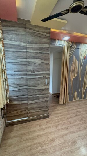 Room in 1 BHK Apartment at Hiranandani The Walk, Ghodbunder Road – for Sale