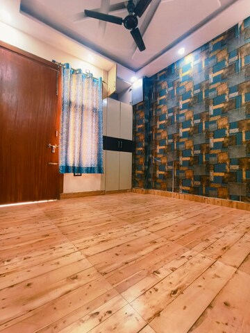 Bedroom in 2 BHK Builder Floor at Dwarka Mor – for Rent