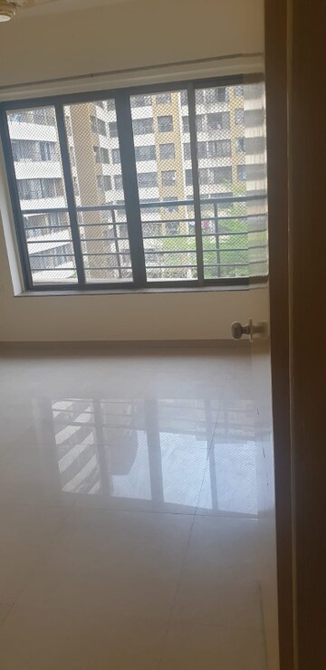 2 BHK Apartment For Sale in Kalpataru Srishti, Mira Road