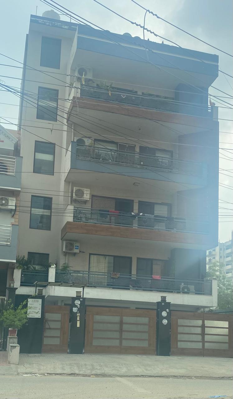 3 BHK Builder Floor For Sale in Sector 45