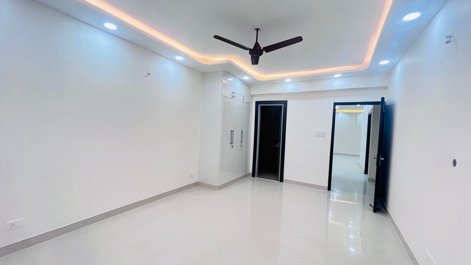 3 BHK + Study Room Apartment For Rent in Golf View Condos Apartmen