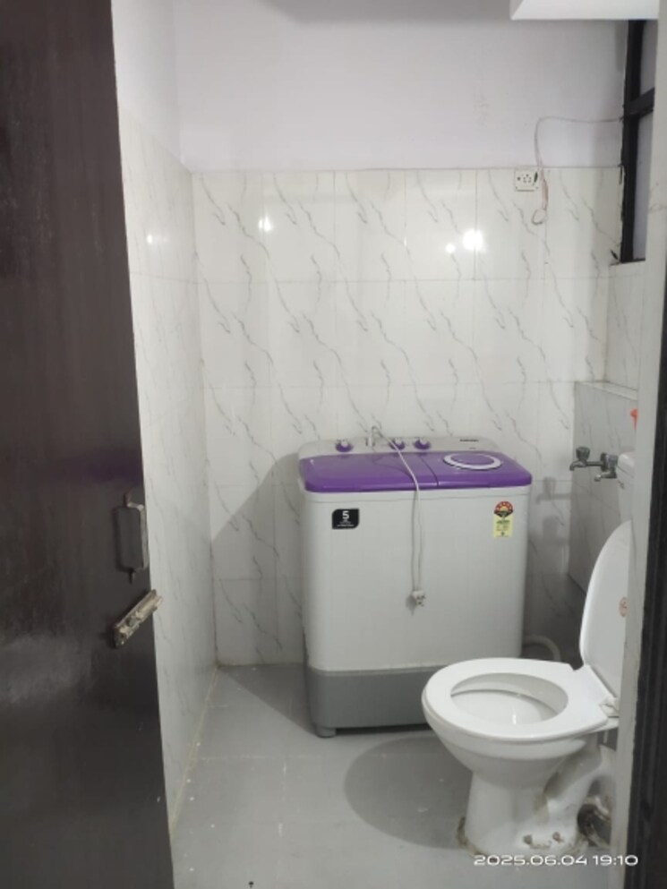 Bathroom, op-floridaa 2 Bedroom 473 Sq.Ft. Apartment In Sector 82 Faridabad 9048895