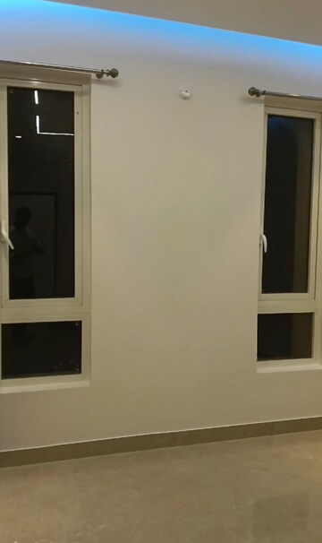 Room in 3 BHK Apartment at Aurobindo Kohinoor, Serilingampally – for Rent