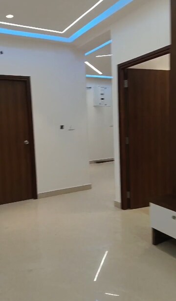 Room in 3 BHK Apartment at Aurobindo Kohinoor, Serilingampally – for Rent