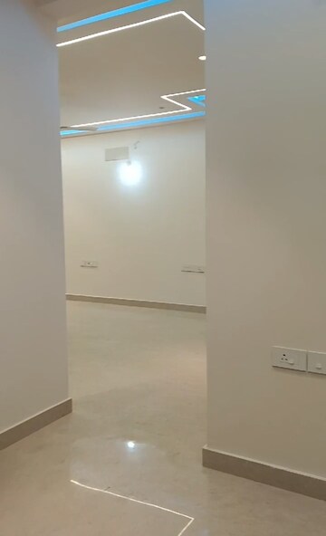 Room in 3 BHK Apartment at Aurobindo Kohinoor, Serilingampally – for Rent