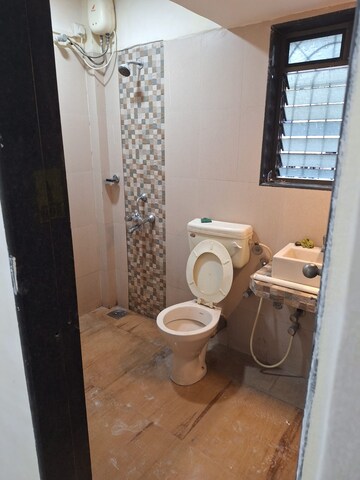 Bathroom in 1 BHK Apartment at Vaishnav Apartment Andheri, Andheri East – for Rent