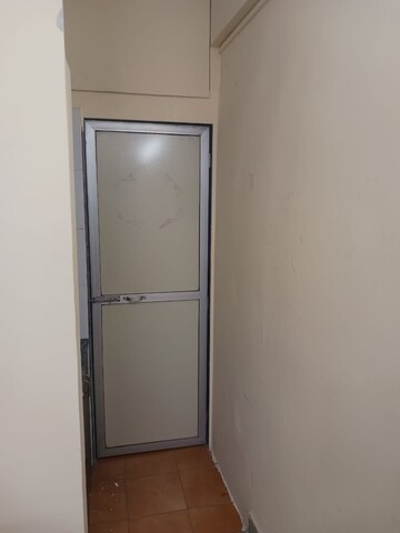 Room in  Office Space at Runwal Greens, Mulund West – for Rent