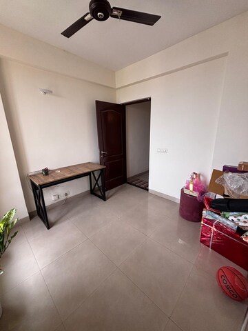 Bedroom in 2 BHK Apartment at DLF The Princeton Estate, Dlf Phase V – for Rent