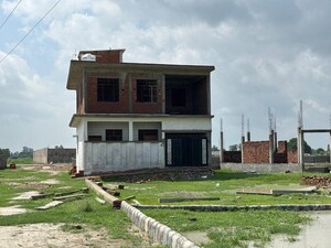  Plot – Exterior View View at Itaunja - for Sale