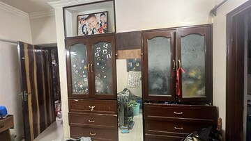 Room in 3 BHK Apartment at Mahesh Apartments, Vasundhara Enclave – for Sale