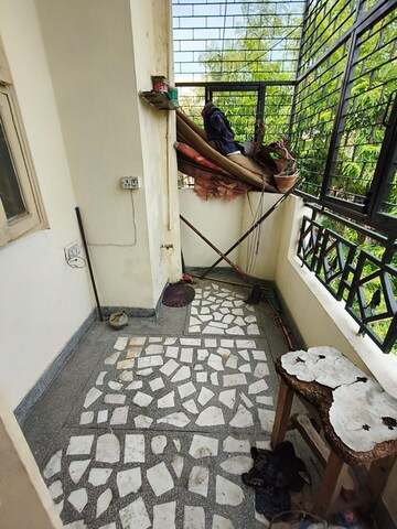 Balcony in 1 BHK Builder Floor at Vaishali Sector 6 – for Sale