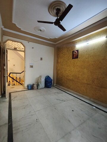 Living Room in 1 BHK Builder Floor at Vaishali Sector 6 – for Sale