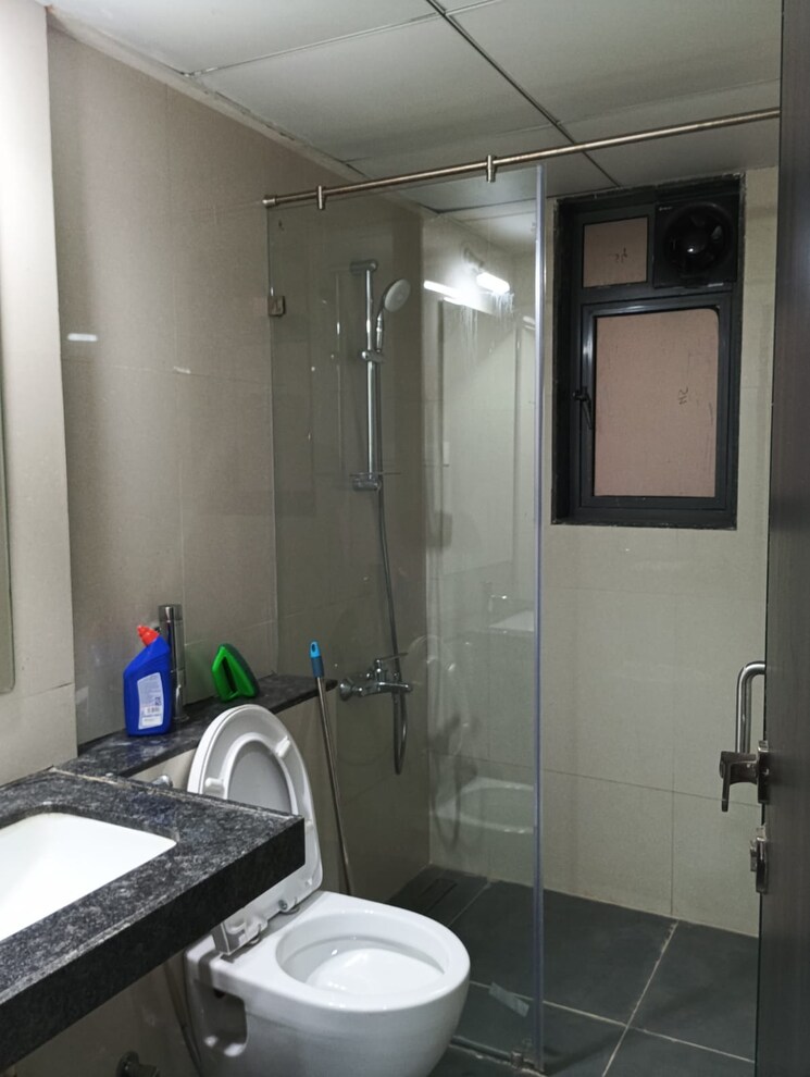 Bathroom, malpani-vivanta 2 Bedroom 644 Sq.Ft. Apartment In Balewadi Pune 9049083