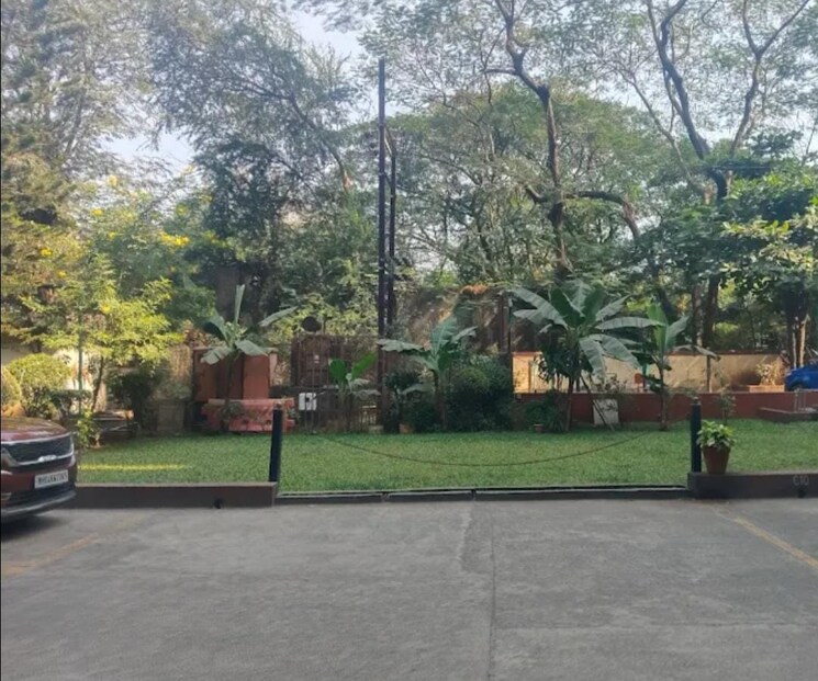 Garden, sahayog-complex 2 Bedroom 600 Sq.Ft. Apartment In Manpada Thane 9048755