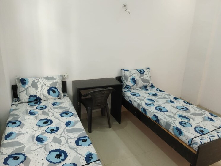 Bedroom, sector 19 Pg For Boys In Sector 19 9049064