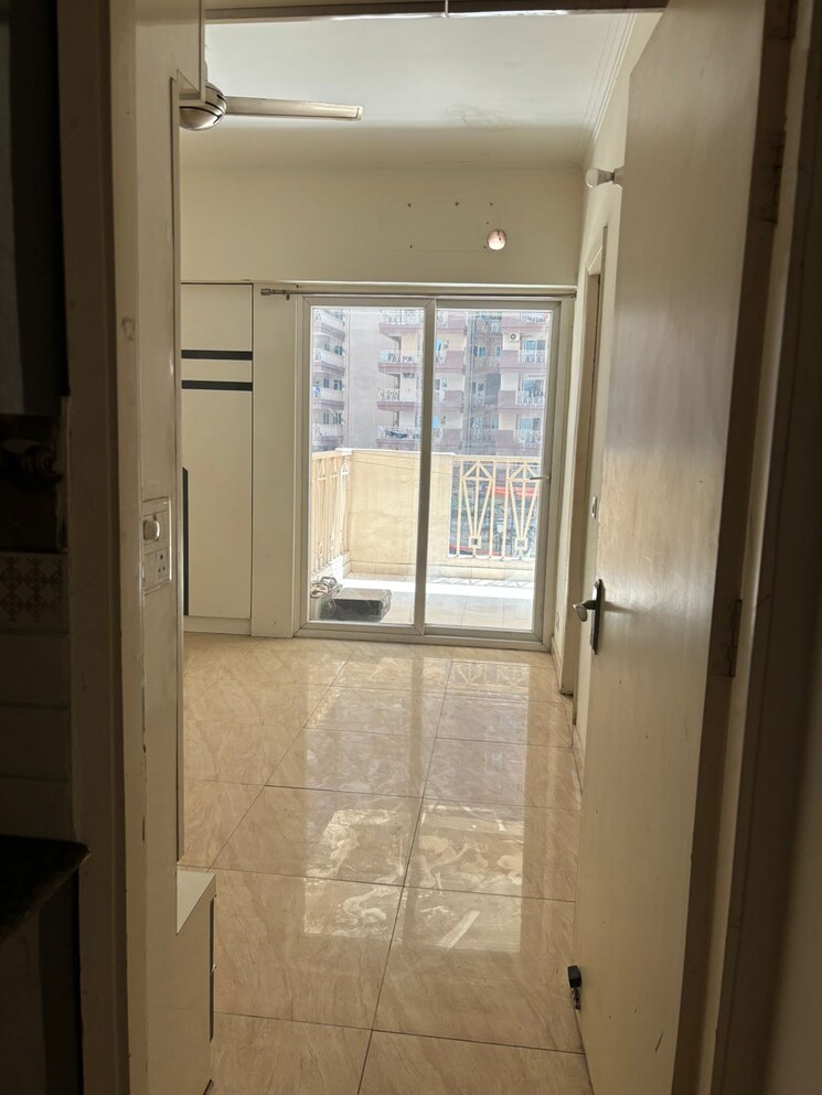 Bathroom, gaur-city-7th-avenue 2 Bedroom 1105 Sq.Ft. Apartment In Sector 4 Greater Noida Greater Noida 9049026