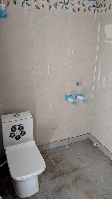 Bathroom in  Pg at Sector 27 – for Rent
