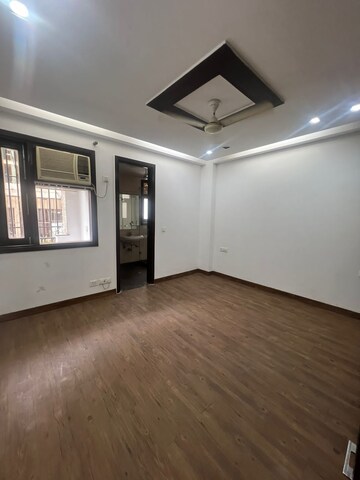 Room in 3 BHK Builder Floor at Greater Kailash I – for Rent