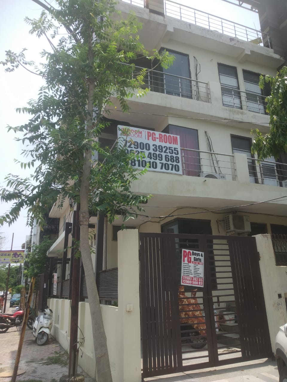 Pg For Rent in Room Soom