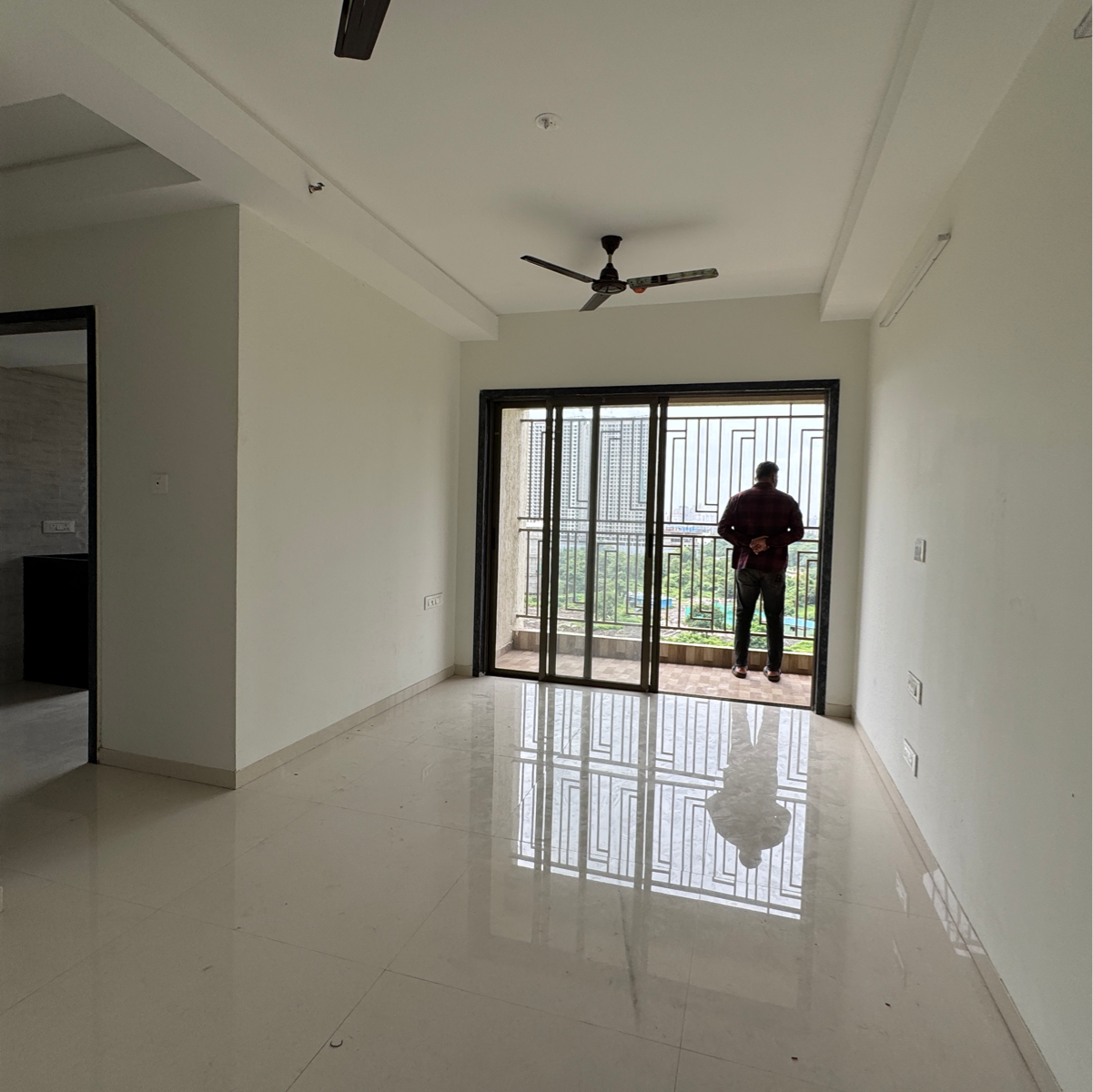 1 BHK + Extra Room Apartment For Rent in Regency Anantam