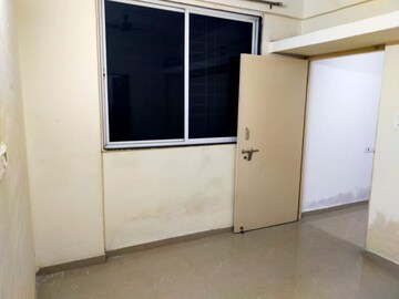 Room in 3 BHK Apartment at NSG Royal One, Pimple Nilakh – for Rent