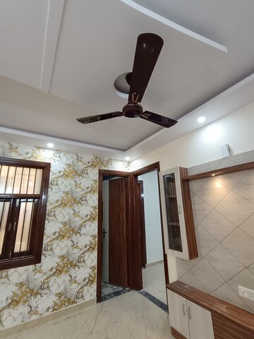 Living Room in 2 BHK Builder Floor at Dilshad Garden – for Sale