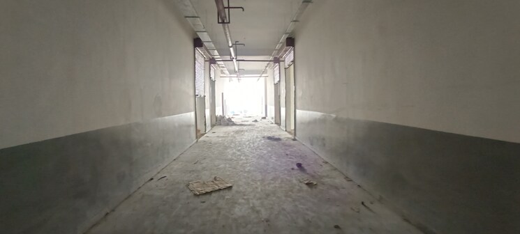 Room, foundry nagar Commercial Co Working Space 2068 Sq.Ft. In Foundry Nagar Agra 9049516