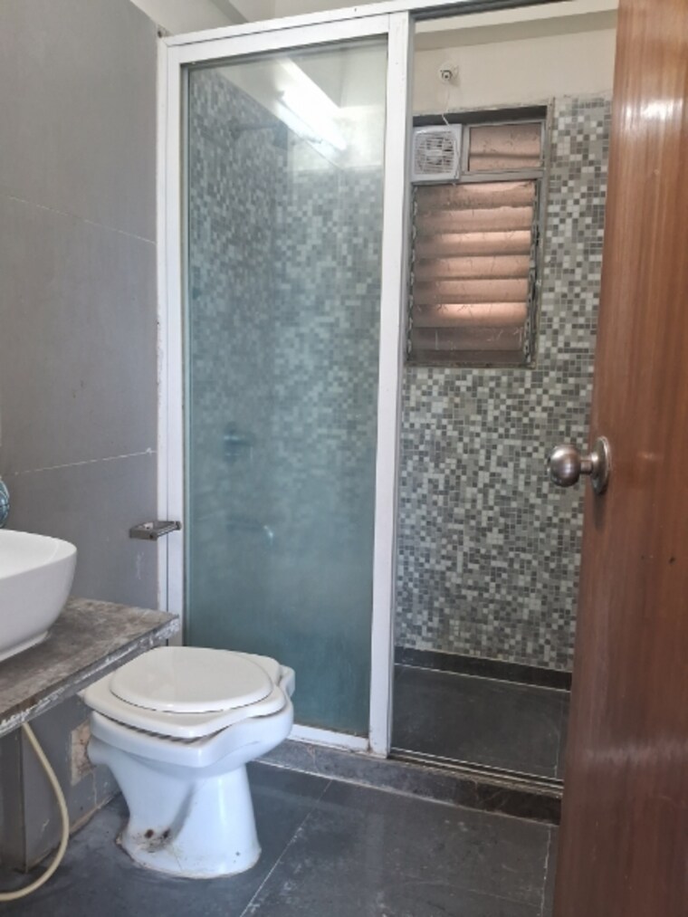 Bathroom, sky-flama 2 Bedroom 705 Sq.Ft. Apartment In Sewri Mumbai 9049544
