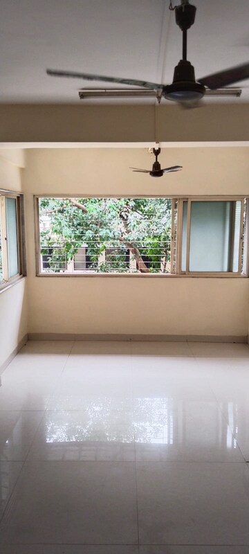 Bedroom in 3 BHK Builder Floor at Malad West – for Rent